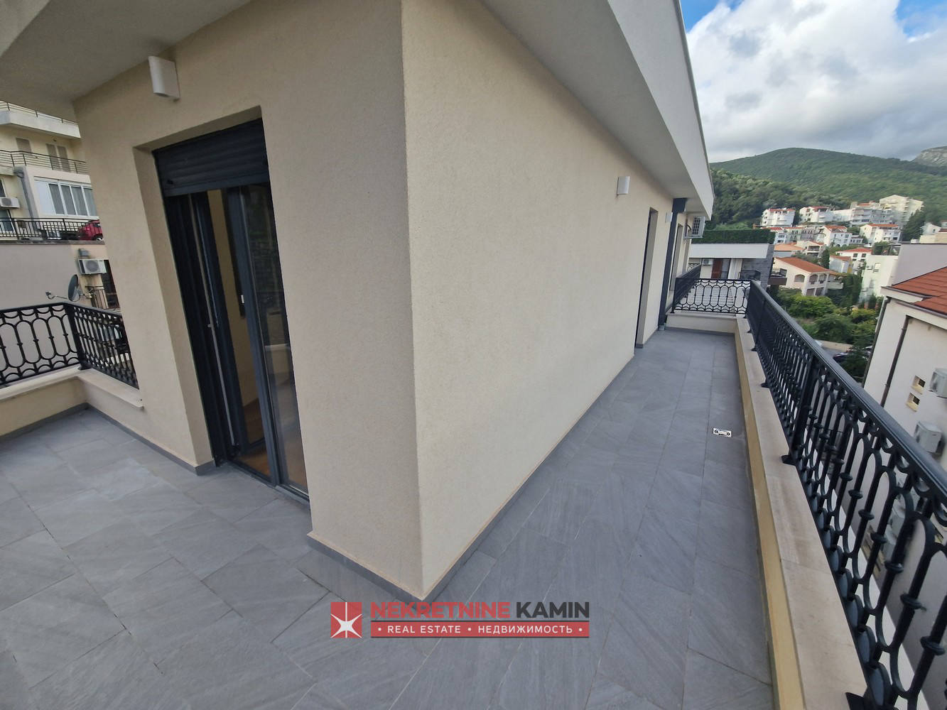 Квартира, 1109 м², 363 000$ — FAKTOR